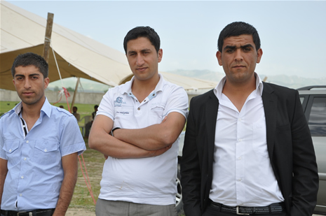 Yüksekova'da 28.29.05.2011 tarihleri arasında evlenen çiftleri sizler için sayfamıza taşıdık. Yüksekova Güncel olarak tüm çiftlerimize mutluluklar dileriz. Foto: Yaşar Kaplan