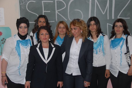 Yüksekova'da Halk Eğitim Müdürlüğü tarafından 2010-2011 yıl sonu sergisi açıldı.