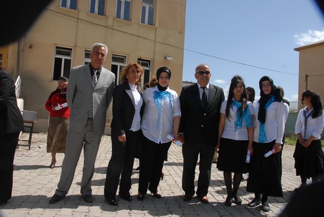 Yüksekova'da Halk Eğitim Müdürlüğü tarafından 2010-2011 yıl sonu sergisi açıldı.