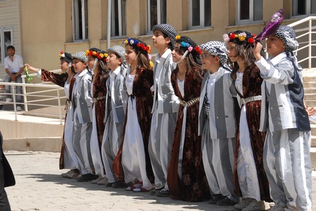 Yüksekova'da Halk Eğitim Müdürlüğü tarafından 2010-2011 yıl sonu sergisi açıldı.