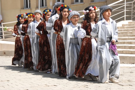 Yüksekova'da Halk Eğitim Müdürlüğü tarafından 2010-2011 yıl sonu sergisi açıldı.
