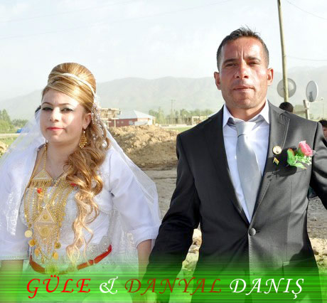 Yüksekova'da 01 ile 05 Haziran 2011 tarihleri arasında  evlenen çiftleri sizler için sayfamıza taşıdık. Yüksekova Güncel olarak tüm çiftlerimize mutluluklar dileriz.