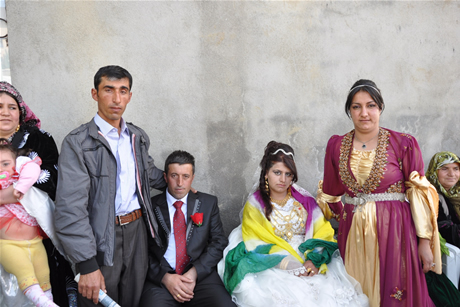 Yüksekova'da 01 ile 05 Haziran 2011 tarihleri arasında  evlenen çiftleri sizler için sayfamıza taşıdık. Yüksekova Güncel olarak tüm çiftlerimize mutluluklar dileriz.