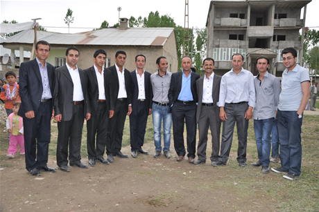 Yüksekova'da 01 ile 05 Haziran 2011 tarihleri arasında  evlenen çiftleri sizler için sayfamıza taşıdık. Yüksekova Güncel olarak tüm çiftlerimize mutluluklar dileriz.