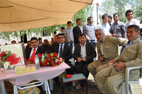 Yüksekova'da 01 ile 05 Haziran 2011 tarihleri arasında  evlenen çiftleri sizler için sayfamıza taşıdık. Yüksekova Güncel olarak tüm çiftlerimize mutluluklar dileriz.