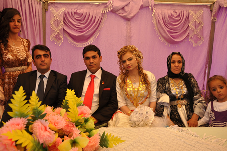 Yüksekova'da 01 ile 05 Haziran 2011 tarihleri arasında  evlenen çiftleri sizler için sayfamıza taşıdık. Yüksekova Güncel olarak tüm çiftlerimize mutluluklar dileriz.