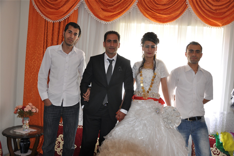 Yüksekova'da 01 ile 05 Haziran 2011 tarihleri arasında  evlenen çiftleri sizler için sayfamıza taşıdık. Yüksekova Güncel olarak tüm çiftlerimize mutluluklar dileriz.