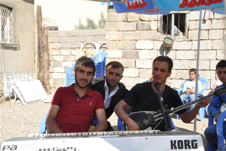 Yüksekova'da 01 ile 05 Haziran 2011 tarihleri arasında  evlenen çiftleri sizler için sayfamıza taşıdık. Yüksekova Güncel olarak tüm çiftlerimize mutluluklar dileriz.