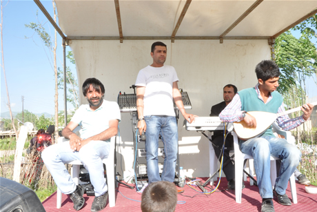 Yüksekova'da 01 ile 05 Haziran 2011 tarihleri arasında  evlenen çiftleri sizler için sayfamıza taşıdık. Yüksekova Güncel olarak tüm çiftlerimize mutluluklar dileriz.