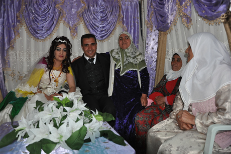 Yüksekova'da 01 ile 05 Haziran 2011 tarihleri arasında  evlenen çiftleri sizler için sayfamıza taşıdık. Yüksekova Güncel olarak tüm çiftlerimize mutluluklar dileriz.