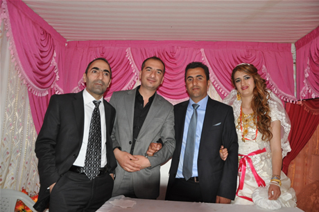 Yüksekova'da 01 ile 05 Haziran 2011 tarihleri arasında  evlenen çiftleri sizler için sayfamıza taşıdık. Yüksekova Güncel olarak tüm çiftlerimize mutluluklar dileriz.