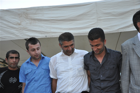 Yüksekova'da 01 ile 05 Haziran 2011 tarihleri arasında  evlenen çiftleri sizler için sayfamıza taşıdık. Yüksekova Güncel olarak tüm çiftlerimize mutluluklar dileriz.