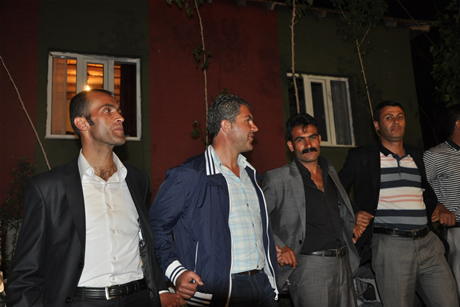 Yüksekova'da 01 ile 05 Haziran 2011 tarihleri arasında  evlenen çiftleri sizler için sayfamıza taşıdık. Yüksekova Güncel olarak tüm çiftlerimize mutluluklar dileriz.