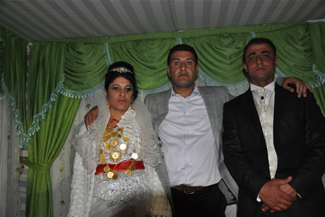 Yüksekova'da 01 ile 05 Haziran 2011 tarihleri arasında  evlenen çiftleri sizler için sayfamıza taşıdık. Yüksekova Güncel olarak tüm çiftlerimize mutluluklar dileriz.