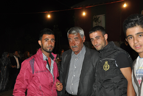 Yüksekova'da 01 ile 05 Haziran 2011 tarihleri arasında  evlenen çiftleri sizler için sayfamıza taşıdık. Yüksekova Güncel olarak tüm çiftlerimize mutluluklar dileriz.