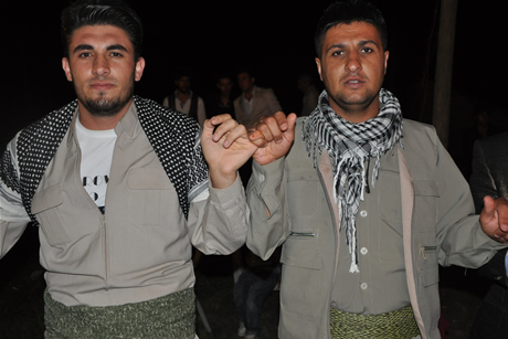 Yüksekova'da 01 ile 05 Haziran 2011 tarihleri arasında  evlenen çiftleri sizler için sayfamıza taşıdık. Yüksekova Güncel olarak tüm çiftlerimize mutluluklar dileriz.