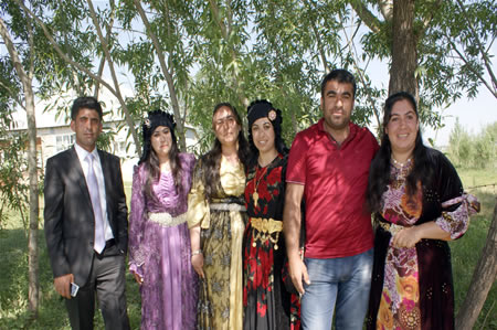 Yüksekova'da 18-19 Haziran 2011 tarihleri arasında yapılan düğünleri sizler için sayfamıza taşıdık.