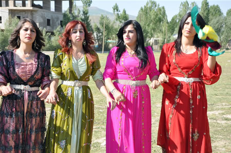 Yüksekova'da 18-19 Haziran 2011 tarihleri arasında yapılan düğünleri sizler için sayfamıza taşıdık.