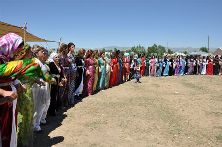 Yüksekova'da 18-19 Haziran 2011 tarihleri arasında yapılan düğünleri sizler için sayfamıza taşıdık.