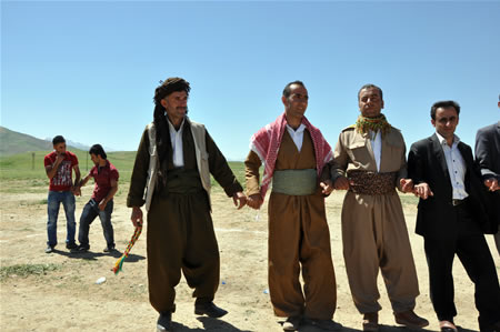 Yüksekova'da 18-19 Haziran 2011 tarihleri arasında yapılan düğünleri sizler için sayfamıza taşıdık.