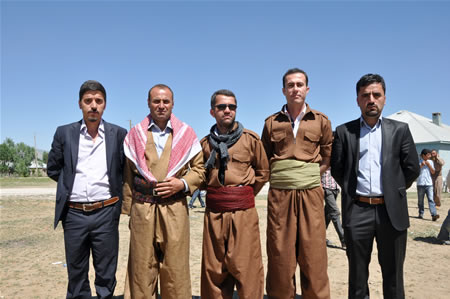 Yüksekova'da 18-19 Haziran 2011 tarihleri arasında yapılan düğünleri sizler için sayfamıza taşıdık.