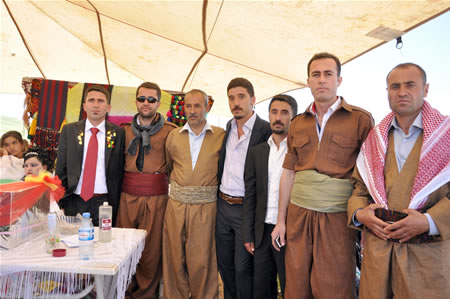 Yüksekova'da 18-19 Haziran 2011 tarihleri arasında yapılan düğünleri sizler için sayfamıza taşıdık.