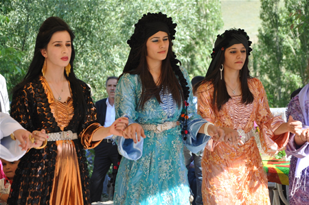 Yüksekova'da 18-19 Haziran 2011 tarihleri arasında yapılan düğünleri sizler için sayfamıza taşıdık.