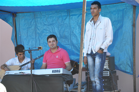 Yüksekova'da 18-19 Haziran 2011 tarihleri arasında yapılan düğünleri sizler için sayfamıza taşıdık.