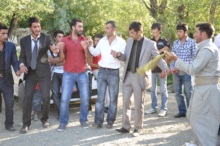 Yüksekova'da 18-19 Haziran 2011 tarihleri arasında yapılan düğünleri sizler için sayfamıza taşıdık.