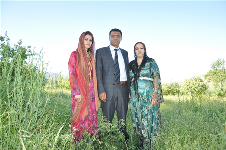 Yüksekova'da 18-19 Haziran 2011 tarihleri arasında yapılan düğünleri sizler için sayfamıza taşıdık.