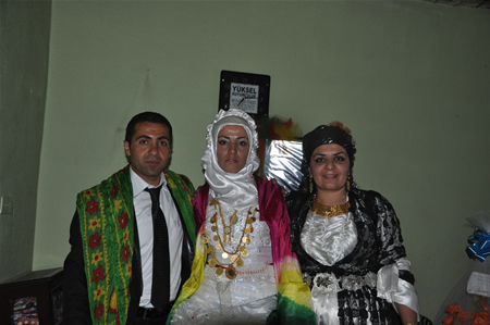 Yüksekova'da 18-19 Haziran 2011 tarihleri arasında yapılan düğünleri sizler için sayfamıza taşıdık.