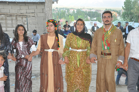 Yüksekova'da 18-19 Haziran 2011 tarihleri arasında yapılan düğünleri sizler için sayfamıza taşıdık.