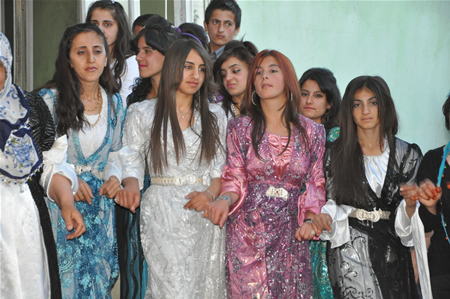 Yüksekova'da 18-19 Haziran 2011 tarihleri arasında yapılan düğünleri sizler için sayfamıza taşıdık.