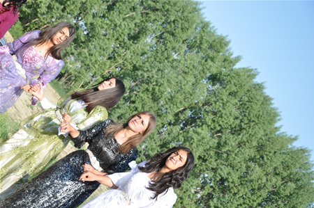 Yüksekova'da 25.26. 2011 tarihlerinde evlenen bazı çiftleri siz için sayfamıza taşıdık.