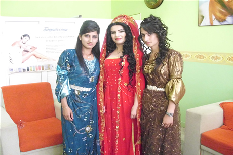 Yüksekova'da 02.03. Temmuz 2011 tarihlerinde evlenen bazı çiftleri sizler için sayfamıza taşıdık. Bizde Yüksekova Güncel Ailesi olarak tüm çiftlere mutluluklar dileriz