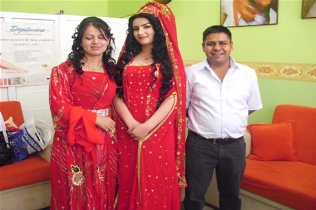 Yüksekova'da 02.03. Temmuz 2011 tarihlerinde evlenen bazı çiftleri sizler için sayfamıza taşıdık. Bizde Yüksekova Güncel Ailesi olarak tüm çiftlere mutluluklar dileriz