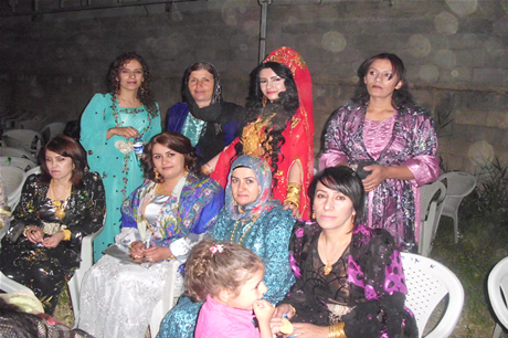 Yüksekova'da 02.03. Temmuz 2011 tarihlerinde evlenen bazı çiftleri sizler için sayfamıza taşıdık. Bizde Yüksekova Güncel Ailesi olarak tüm çiftlere mutluluklar dileriz