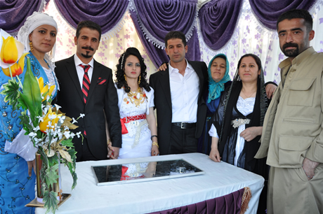 Yüksekova'da 02.03. Temmuz 2011 tarihlerinde evlenen bazı çiftleri sizler için sayfamıza taşıdık. Bizde Yüksekova Güncel Ailesi olarak tüm çiftlere mutluluklar dileriz