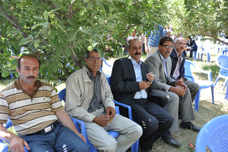 Yüksekova'da 02.03. Temmuz 2011 tarihlerinde evlenen bazı çiftleri sizler için sayfamıza taşıdık. Bizde Yüksekova Güncel Ailesi olarak tüm çiftlere mutluluklar dileriz