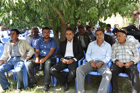 Yüksekova'da 02.03. Temmuz 2011 tarihlerinde evlenen bazı çiftleri sizler için sayfamıza taşıdık. Bizde Yüksekova Güncel Ailesi olarak tüm çiftlere mutluluklar dileriz