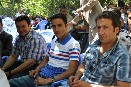 Yüksekova'da 02.03. Temmuz 2011 tarihlerinde evlenen bazı çiftleri sizler için sayfamıza taşıdık. Bizde Yüksekova Güncel Ailesi olarak tüm çiftlere mutluluklar dileriz