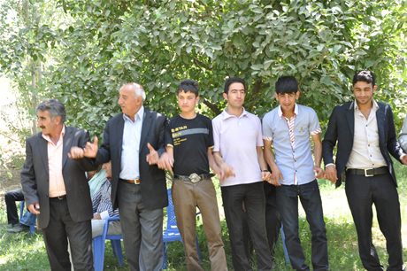 Yüksekova'da 02.03. Temmuz 2011 tarihlerinde evlenen bazı çiftleri sizler için sayfamıza taşıdık. Bizde Yüksekova Güncel Ailesi olarak tüm çiftlere mutluluklar dileriz