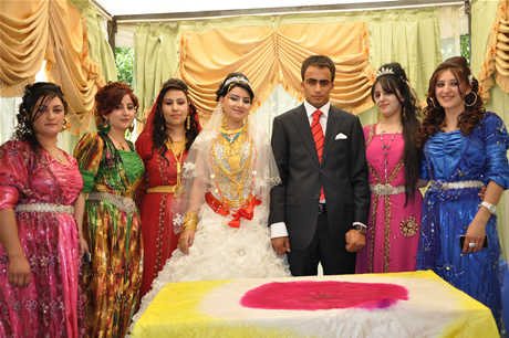 Yüksekova'da 02.03. Temmuz 2011 tarihlerinde evlenen bazı çiftleri sizler için sayfamıza taşıdık. Bizde Yüksekova Güncel Ailesi olarak tüm çiftlere mutluluklar dileriz