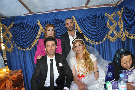 Yüksekova'da 02.03. Temmuz 2011 tarihlerinde evlenen bazı çiftleri sizler için sayfamıza taşıdık. Bizde Yüksekova Güncel Ailesi olarak tüm çiftlere mutluluklar dileriz
