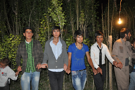 Yüksekova'da 02.03. Temmuz 2011 tarihlerinde evlenen bazı çiftleri sizler için sayfamıza taşıdık. Bizde Yüksekova Güncel Ailesi olarak tüm çiftlere mutluluklar dileriz