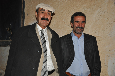 Yüksekova'da 02.03. Temmuz 2011 tarihlerinde evlenen bazı çiftleri sizler için sayfamıza taşıdık. Bizde Yüksekova Güncel Ailesi olarak tüm çiftlere mutluluklar dileriz