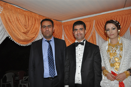 Yüksekova'da 02.03. Temmuz 2011 tarihlerinde evlenen bazı çiftleri sizler için sayfamıza taşıdık. Bizde Yüksekova Güncel Ailesi olarak tüm çiftlere mutluluklar dileriz