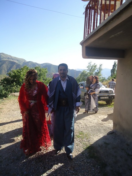 Yüksekova'da 09-10 Temmuz 2011 tarihlerinde evlenen bazı çiftleri sizler için sayfamıza taşıdık. Yüksekova Güncel Ailesi olarak tüm çiftlere mutluluklar dileriz