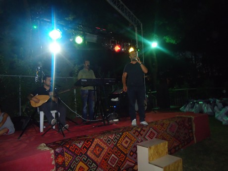 Yüksekova'da 09-10 Temmuz 2011 tarihlerinde evlenen bazı çiftleri sizler için sayfamıza taşıdık. Yüksekova Güncel Ailesi olarak tüm çiftlere mutluluklar dileriz