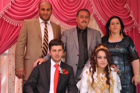 Yüksekova'da 09-10 Temmuz 2011 tarihlerinde evlenen bazı çiftleri sizler için sayfamıza taşıdık. Yüksekova Güncel Ailesi olarak tüm çiftlere mutluluklar dileriz